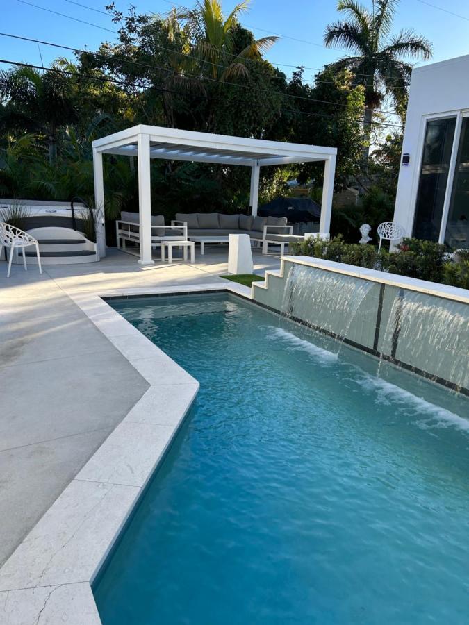 Men Only Clothing Option Guesthouse Near Wilton Manors Fort Lauderdale Exterior photo