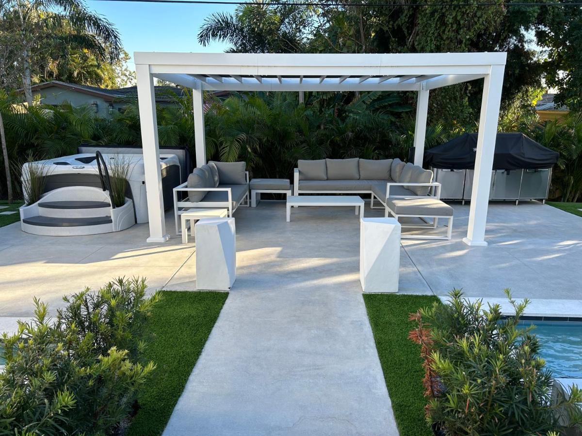 Men Only Clothing Option Guesthouse Near Wilton Manors Fort Lauderdale Exterior photo